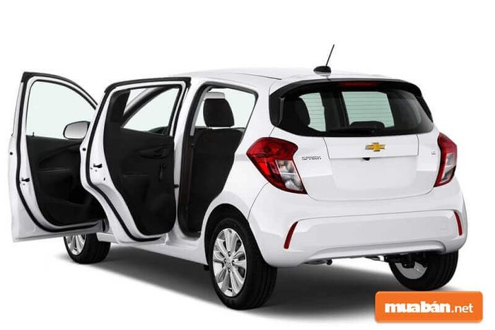 Xe ô tô mới giá 200 triệu đồng