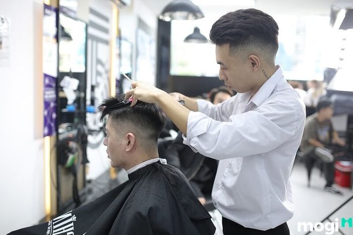 Mơ thấy trở thành thợ cắt tóc
