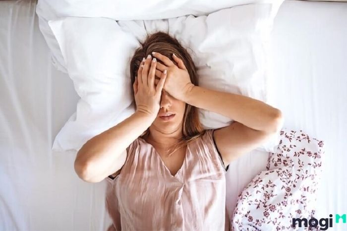 Giấc mơ bị cắt tóc cảnh báo rằng bạn sẽ phải đối diện với những khó khăn, thử thách trong tương lai gần. Có thể có những sự thay đổi không mong muốn trong công việc hay các mối quan hệ, hãy chuẩn bị tâm lý và hành động thận trọng.