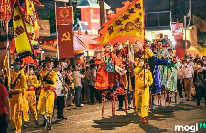 Tết Nguyên Tiêu là dịp lễ diễn ra vào rằm tháng Giêng âm lịch.