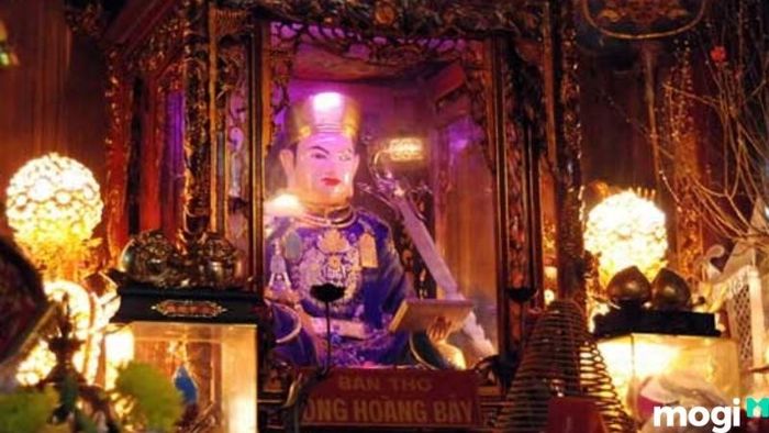 Bài văn khấn Ông Hoàng Bảy