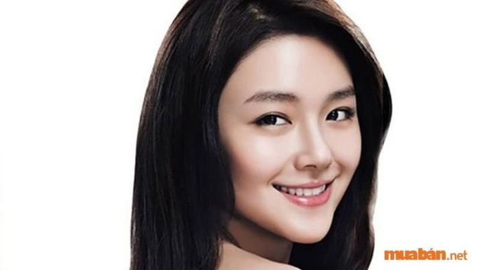 Sự xuất hiện của nốt ruồi trên cơ thể là điều khá phổ biến. Tùy thuộc vào vị trí của chúng, mỗi nốt ruồi lại mang một ý nghĩa đặc biệt.