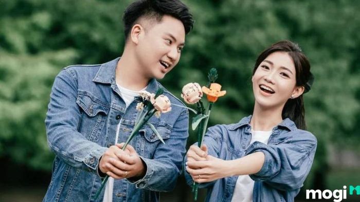 Tình duyên nữ mặt trái xoan