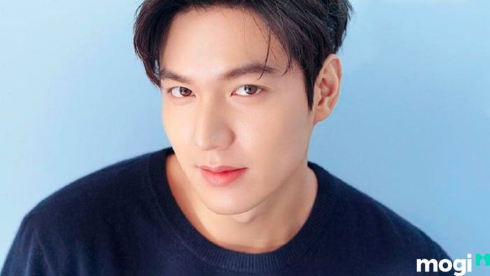Tướng lông mày hình vòng cung