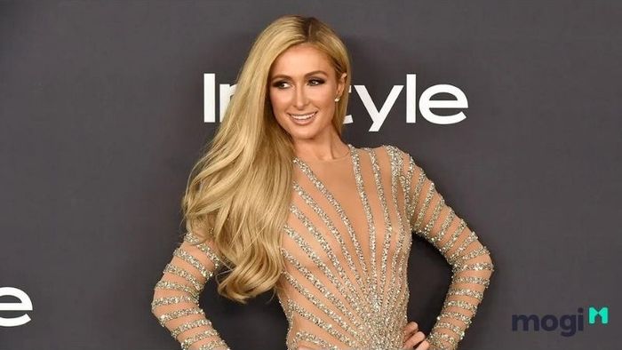 Paris Hilton, cô nàng với khuôn mặt chữ điền đầy cuốn hút