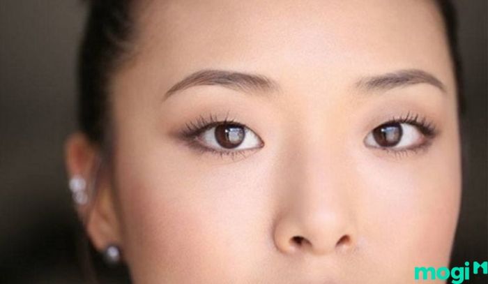 Mắt 1 mí là gì - Tình duyên của phụ nữ sở hữu mắt một mí