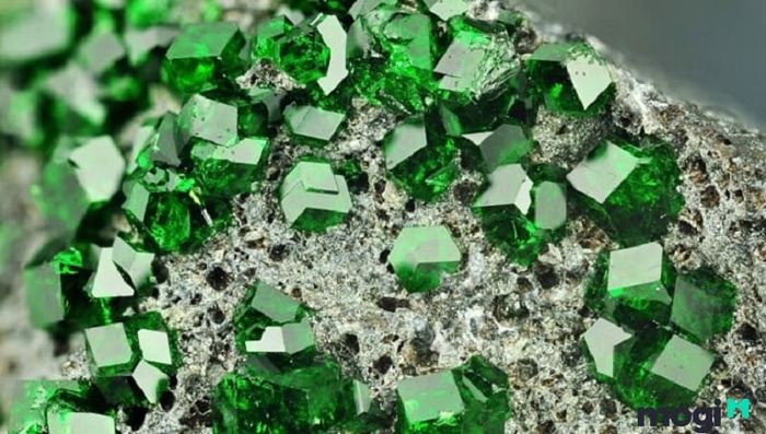 Đá Emerald và mệnh phù hợp