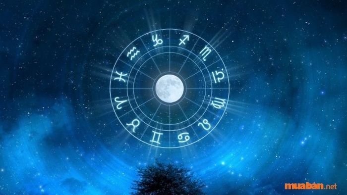 Về tính cách, những người mang sao Ân Quang thủ mệnh thường sở hữu phẩm hạnh nhân hậu và sẵn sàng giúp đỡ người khác.
