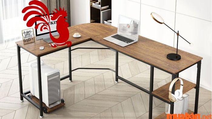 Bàn làm việc cho tuổi Quý Dậu 1993 nên đặt theo hướng nào để công việc thuận lợi?