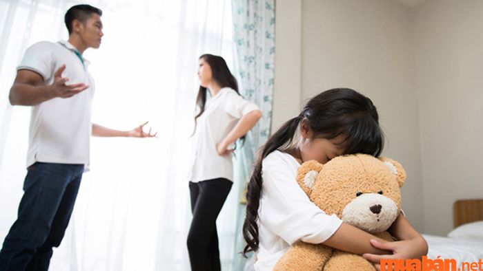Người mang sao Thái Tuế thường có cha mẹ hay xung đột, mối quan hệ gia đình không êm ấm.