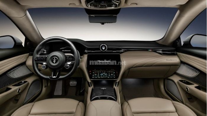 Không gian nội thất sang trọng của Maserati GranTurismo Sport được thiết kế tinh tế và tiện nghi.