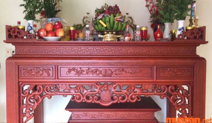 Việc chọn ngày để lập bàn thờ mới là rất quan trọng.