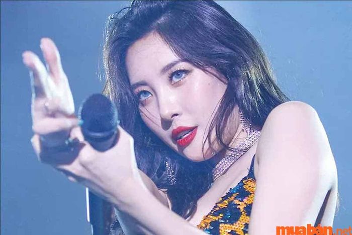 mắt tứ bạch