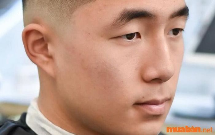 Chân mày sâu róm ở nam giới