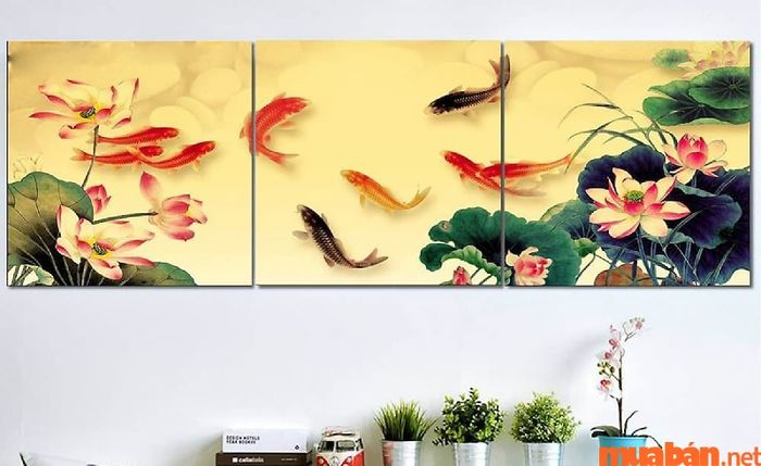 Chọn tranh phong thủy phù hợp với tuổi tác khi trang trí phòng ngủ vợ chồng.