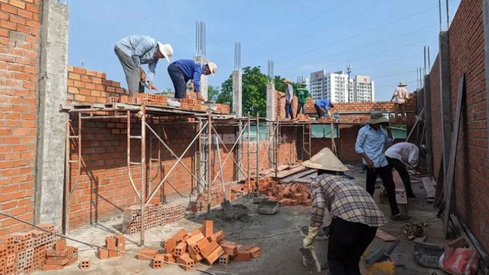 Mộng thấy người khác xây nhà