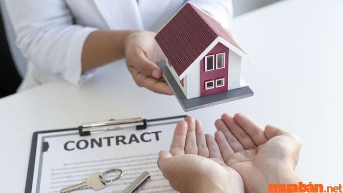 Giấc mơ thấy bán nhà cho hàng xóm