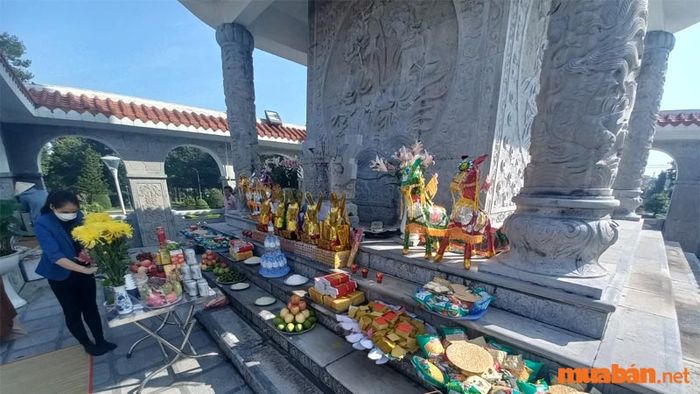 Những điều cần biết về phong tục bốc mộ