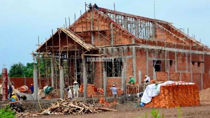 Nếu bạn mơ thấy ngôi nhà của mình đang được xây dựng, điều này có thể là dấu hiệu phản ánh tình hình hiện tại của bạn.