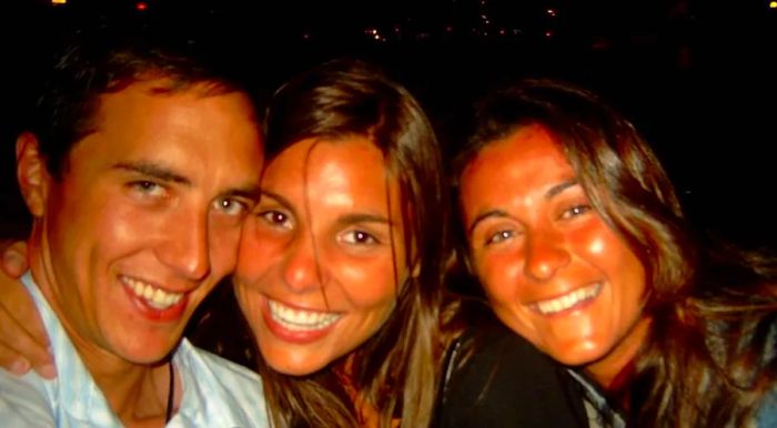 Sebastian and Gianna, along with Gianna’s friend Alessandra, on the night they first met in Byron Bay.