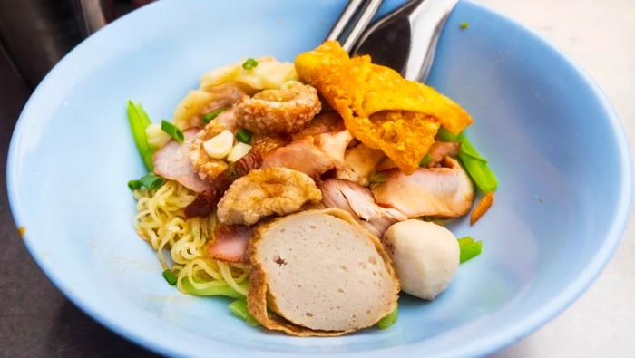 40 Thai Food 37 – Ba Mee Moo Daeng (1)