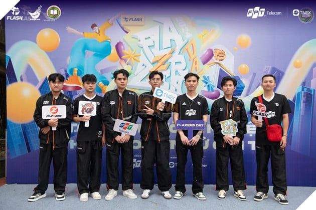 Flazers Day 2024 Được Tham Gia Bởi Một Lượng Lớn Người Hâm Mộ Liên Quân Mobile Đầy Hứng Khởi