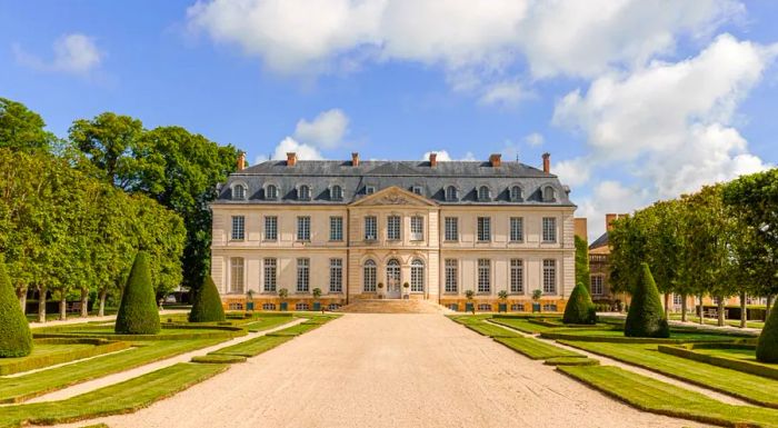 Château du Grand-Lucé Hotel: Originally constructed in the 18th century and beautifully restored in 2019.