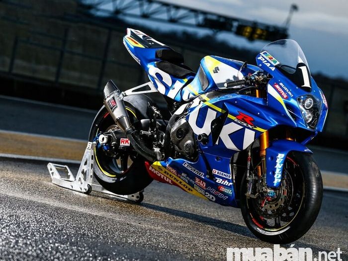 Xe côn tay Suzuki GSX-R150: Bản lĩnh của kẻ thách thức