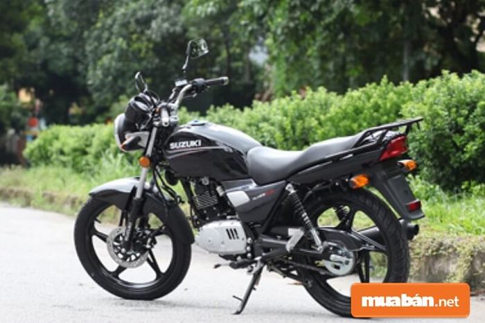 Suzuki HJ125 là dòng xe côn tay sản xuất tại Trung Quốc, được thiết kế cho những người yêu thích phong cách cổ điển.