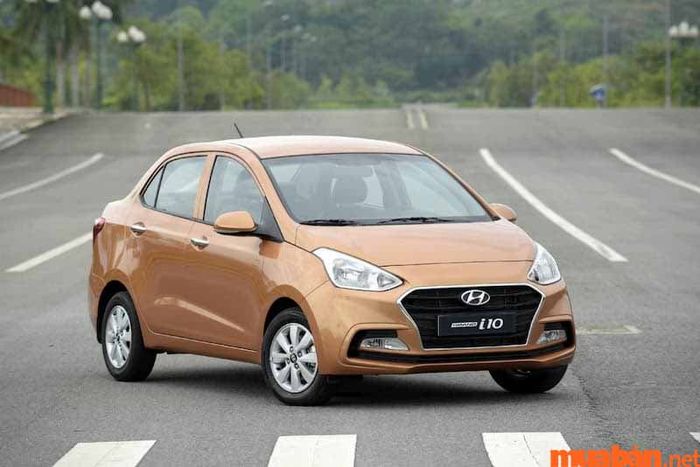 Giá xe Hyundai i10