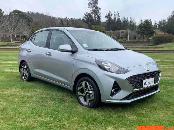 Giá xe Hyundai i10