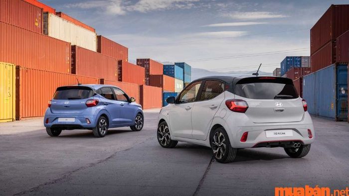 Đuôi xe Hyundai Grand i10 2023