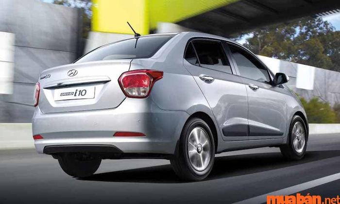 Giá xe Hyundai i10