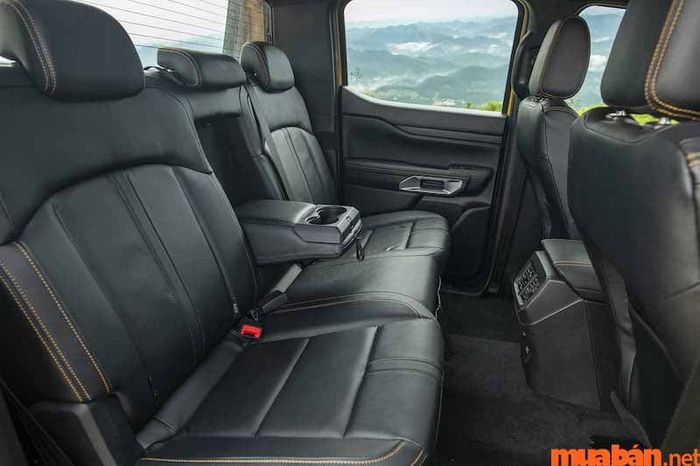 Giá xe Ford Ranger hiện nay