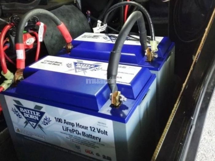 Sạc ắc quy khi kết nối với ắc quy của xe khác