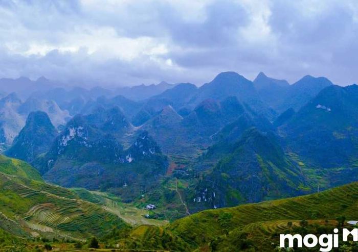 Tết nên du lịch ở đâu? Cao nguyên đá Đồng Văn – Hà Giang, nơi thiên nhiên hùng vĩ và các hoạt động văn hóa đặc sắc sẽ khiến bạn không thể quên.