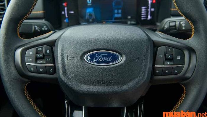 Giá xe Ford Ranger hiện nay
