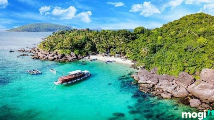 Cuối năm nên chọn điểm đến nào để du lịch?