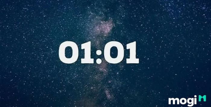 Giờ trùng phút: 01:01