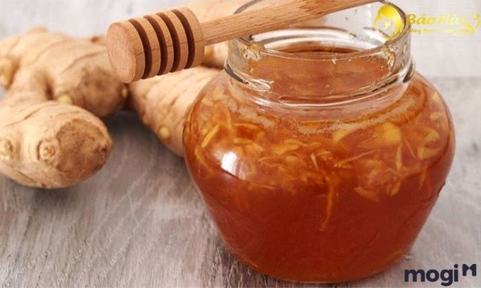 Rượu gừng là một trong những dung dịch rất hiệu quả trong việc làm sạch bàn thờ