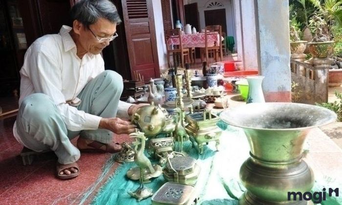 Lễ Cúng Bao Sái Bàn Thờ Cần Phải Đọc Những Bài Văn Khấn Nào Trước Khi Tiến Hành Bao Sái?