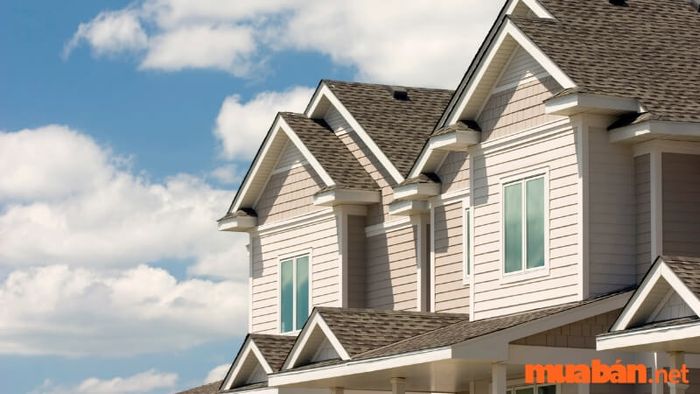 Việc lựa chọn giữa Townhouse và căn hộ chung cư phụ thuộc vào sở thích và yêu cầu cá nhân của bạn.