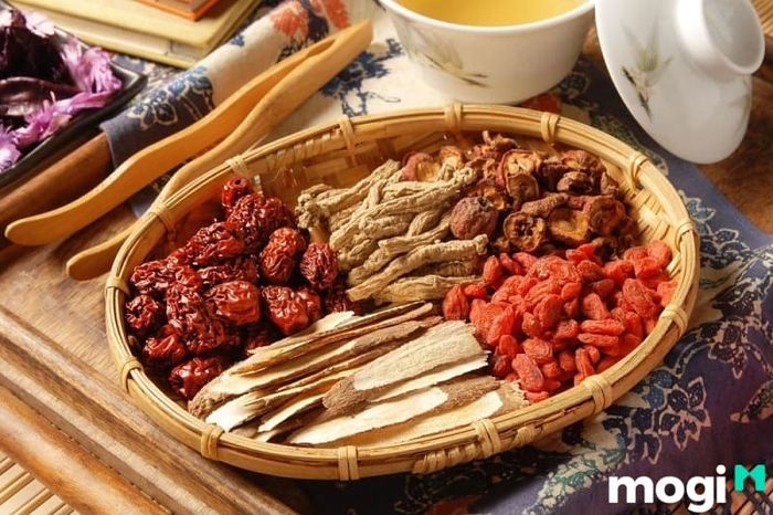 Kết hợp sâm đất với các thảo dược khác để bổ máu hiệu quả