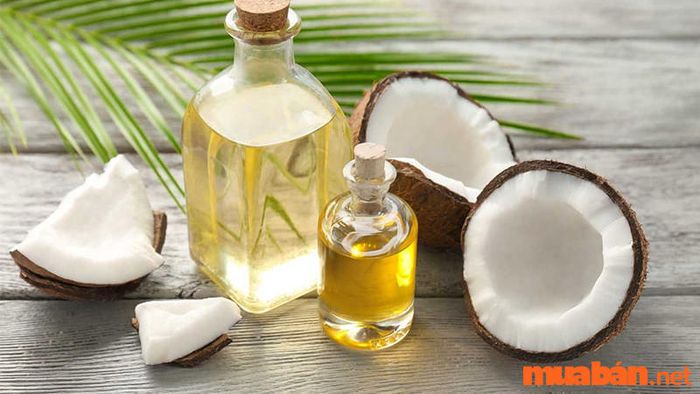 Dầu dừa là một phương pháp cực kỳ hiệu quả giúp lông mày trở nên dày và đen hơn, mang lại vẻ đẹp tự nhiên và thu hút.