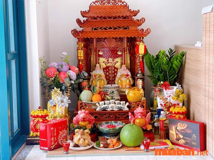 Ông Địa là vị thần bảo vệ, giúp người dân làm ăn thuận lợi, cuộc sống yên vui và ấm no