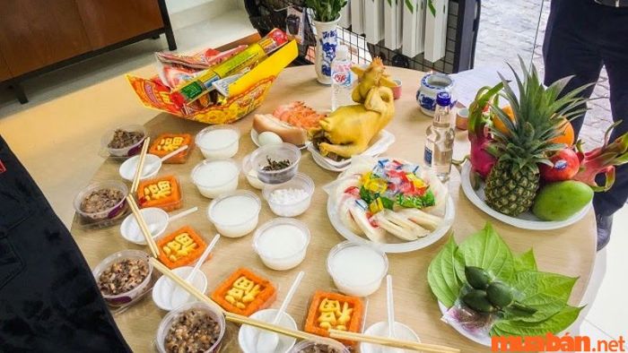 Trước khi bắt đầu sửa chữa nhà cửa, gia chủ cần trình báo với ông bà tổ tiên, làm lễ cúng thần linh và đọc văn khấn xin phép sửa nhà, văn khấn khởi công để mọi công việc diễn ra thuận lợi và suôn sẻ.