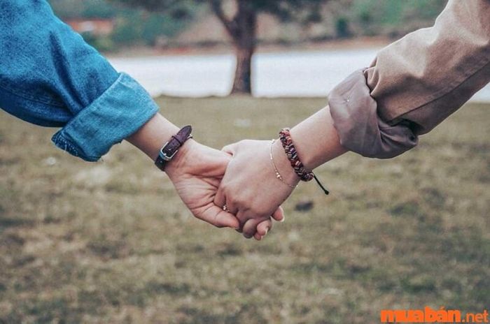 Ốc Thượng Thổ là người thủy chung và trung thành.