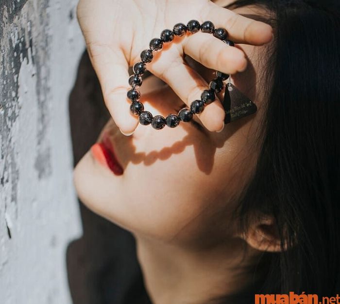 Thạch anh tóc đen