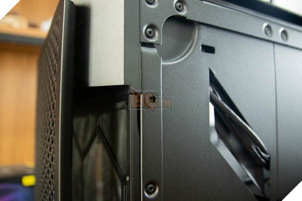 Đánh giá thùng máy CORSAIR 9000D RGB AIRFLOW Super-Tower: Ấn tượng về khả năng mở rộng và hiệu suất làm mát (phiên bản 10)