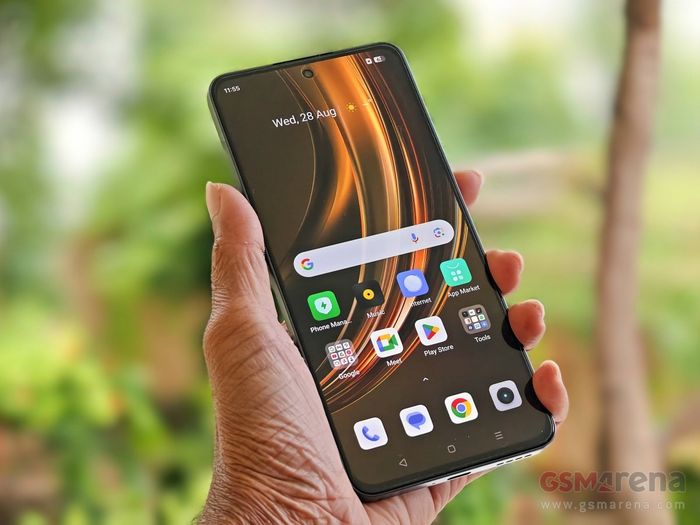 Chất lượng màn hình của realme 13+ 5G chắc chắn sẽ làm hài lòng cả những người dùng khó tính nhất.